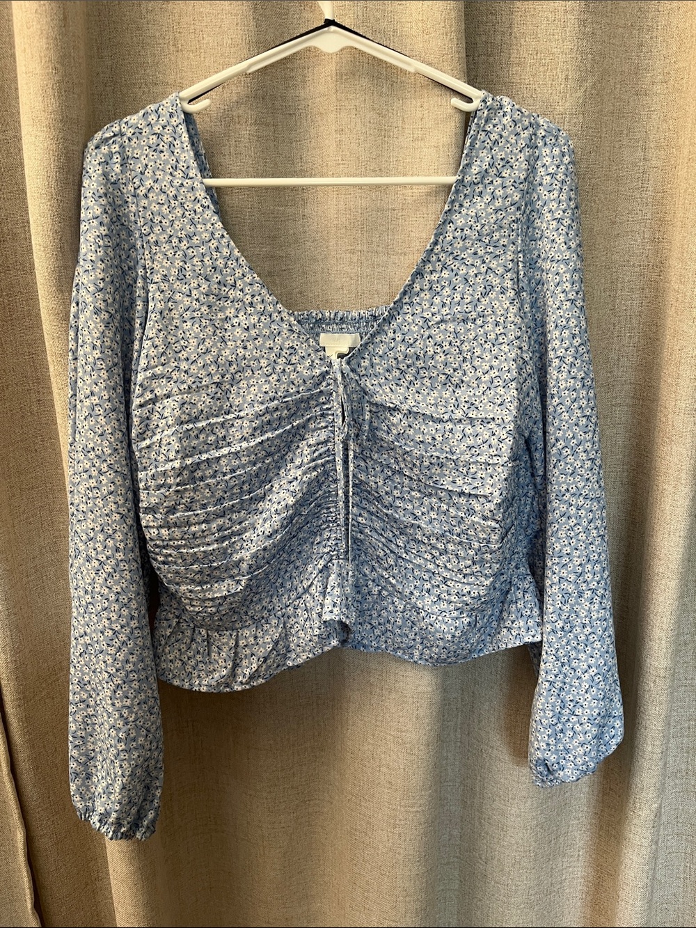 H&M Light Blue Floral Ruched Scoop-Neck Blouse